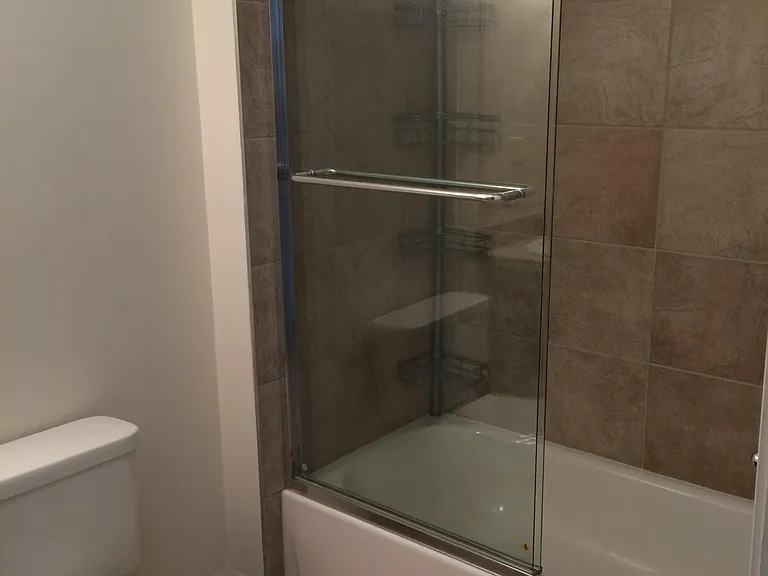 Master Bath Lux Tub
