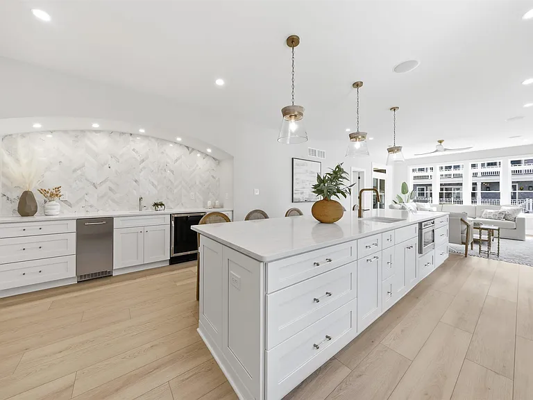 105 S Stratford Ave #BEACHBLOCK JULY AUG — Photo 15