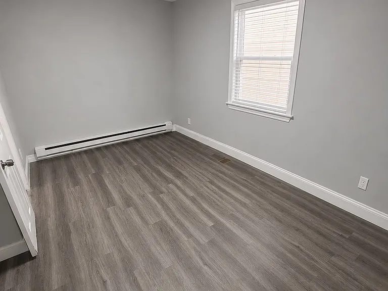 35 Hillman St #4 — Photo 5