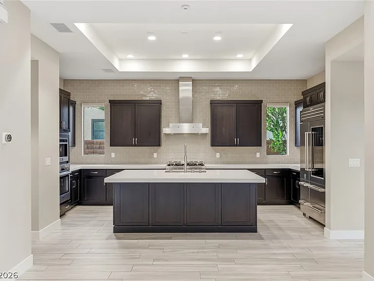 64 Grey Feather Dr — Photo 5