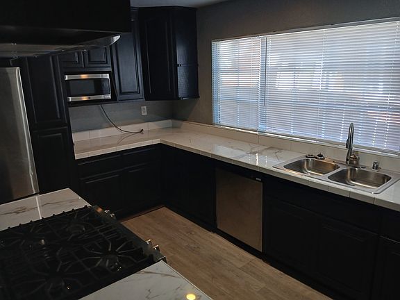 2nd image of 4419 Meadowlark Dr