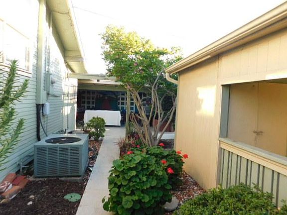 3rd image of 3660 Grim Ave