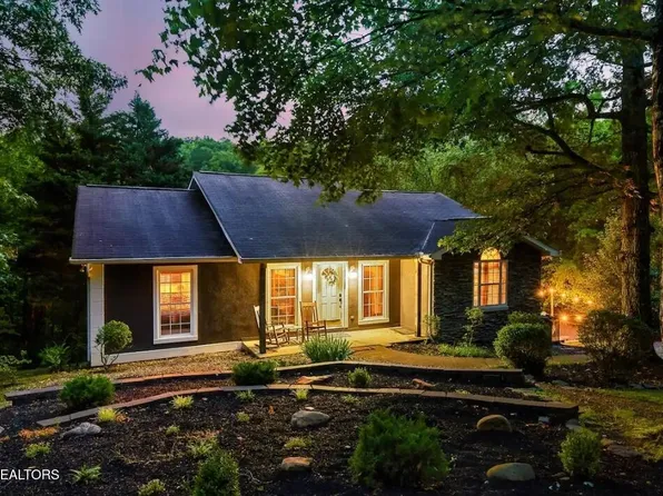 3230 Cove Creek Way, Sevierville, TN 37862