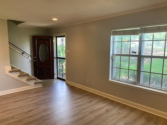 3rd image of 7516 Bavarian Dr #14