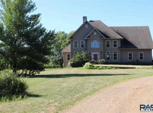 46557 266th St, Sioux Falls, SD 57106