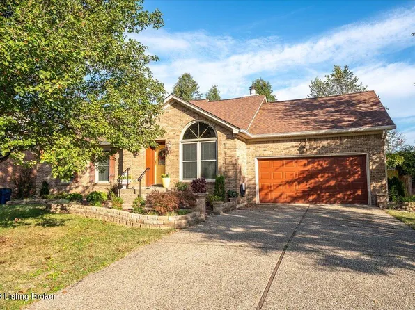7505 Newton Dr, Louisville, KY 40228