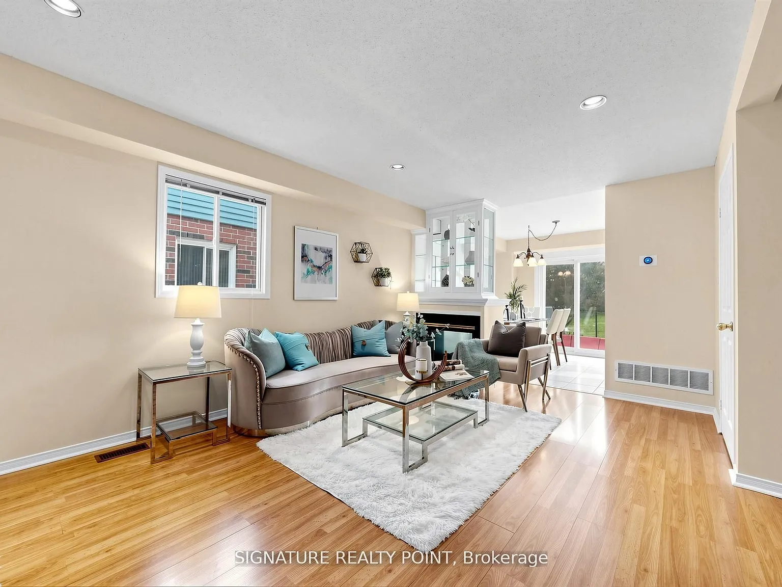 4 bed, $3,300 — Photo 3