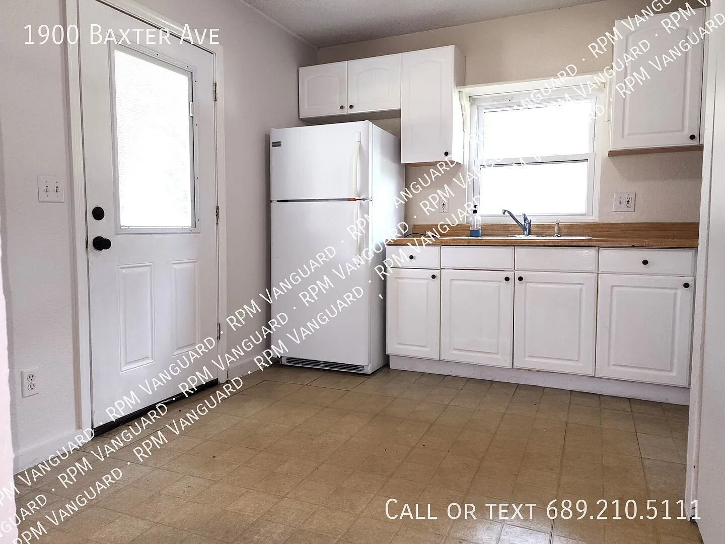 Single-story 1-BR Home with Large Yard and Washer/Dryer Included — Photo 2