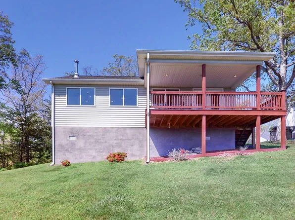 507 Lake Shore Dr, New Concord, KY 42076
