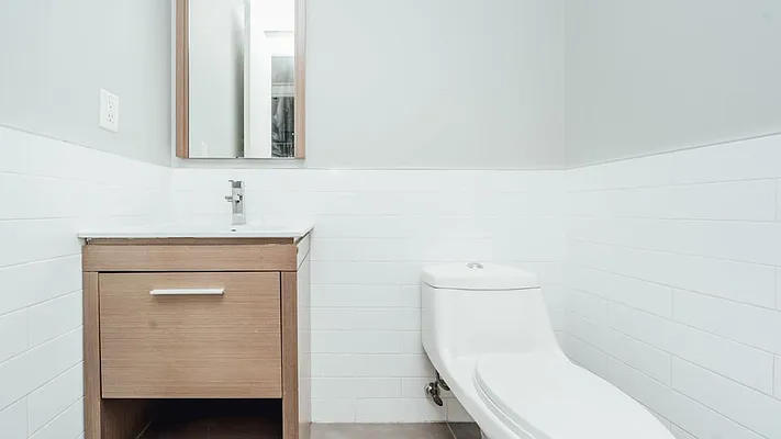 Rented by Nooklyn NYC LLC | media 72