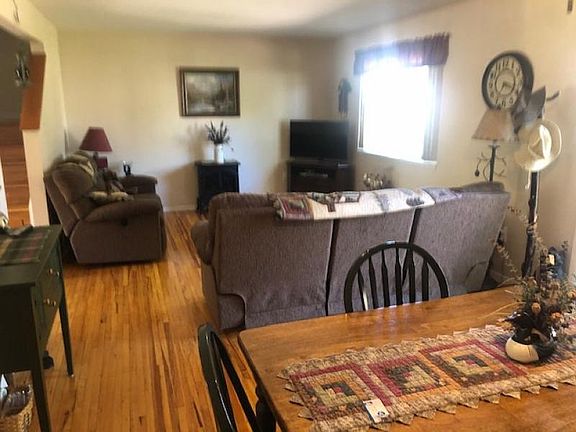3rd image of 9601 Missouri St
