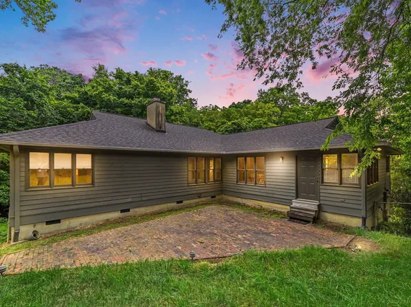 213 Hillsborough St, Chapel Hill, NC 27514