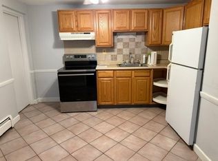 31 Montvale Ave APT 1, Woburn, MA 01801