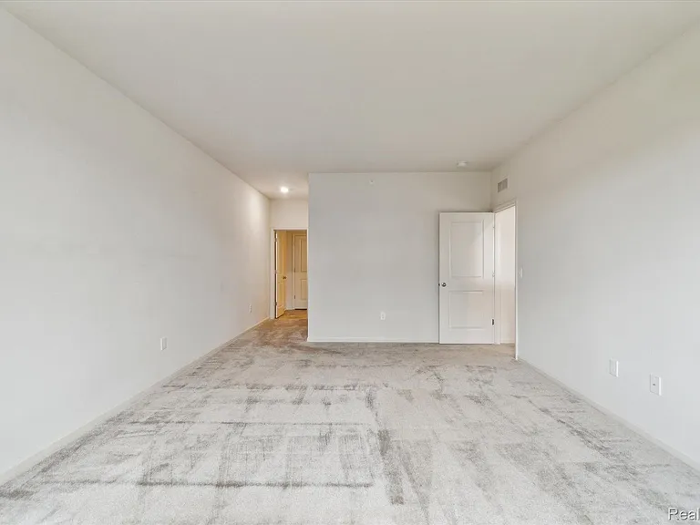 9804 Ridge Run St — Photo 22