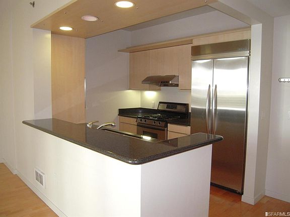 4th image of 219 Brannan St Unit 3D