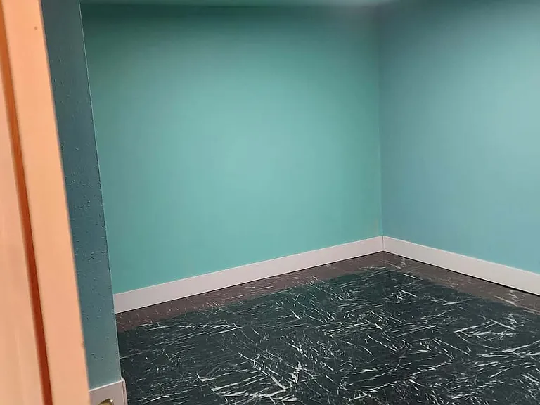 1725 Clover Ln — Photo 11