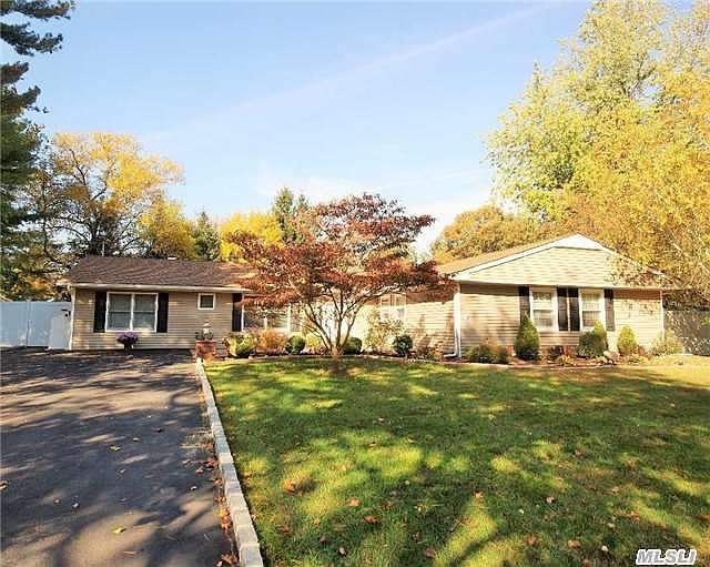 1st image of 17 Manor Ln