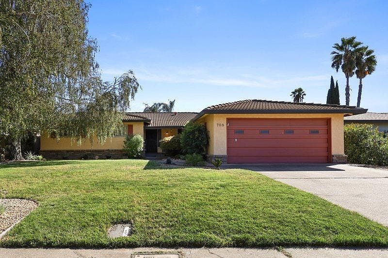 1st image of 708 Clipper Way
