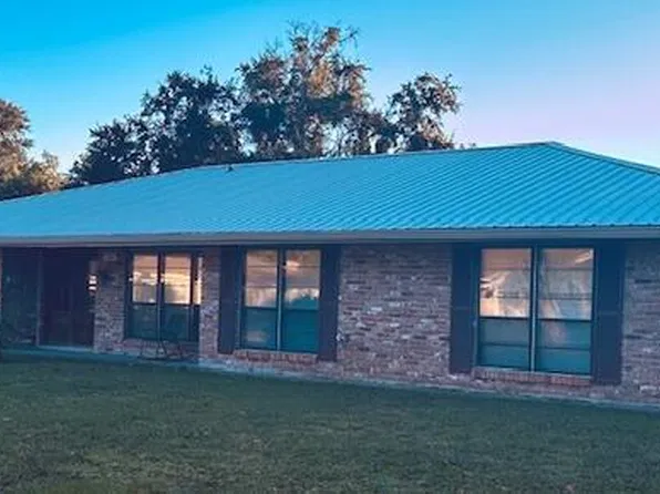 126 W Azalea Dr, Long Beach, MS 39560