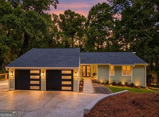 545 Longleaf Dr, Roswell, GA 30075