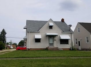2832 Parklane Dr, Parma, OH 44134