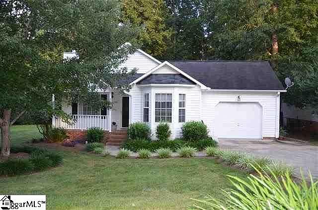 1st image of 319 Oak Valley Dr
