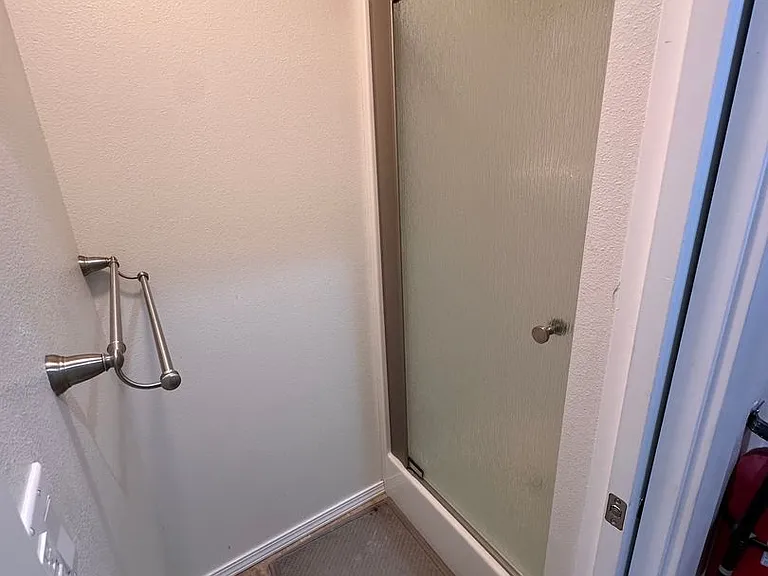 4732 22nd Ave NE #5 — Photo 8