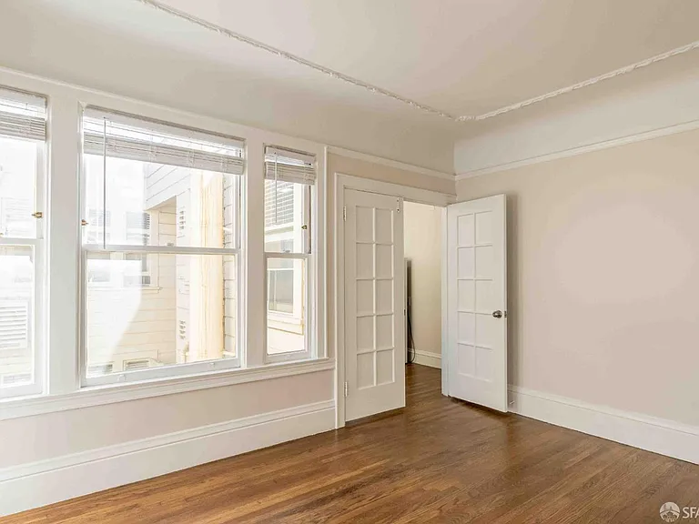 910 Bay St #12 — Photo 9
