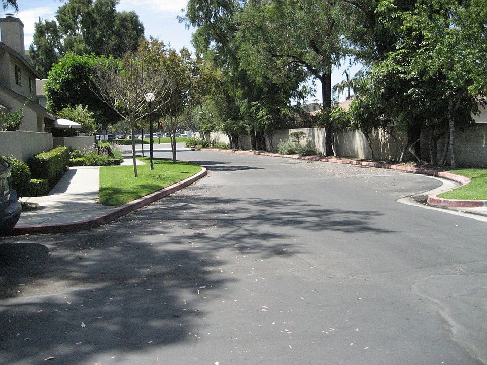 Silver Oaks Community