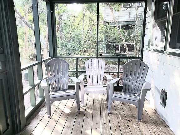 Large porch for hanging out.