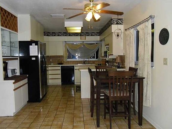 5th image of 10449 Orange Blossom Ln