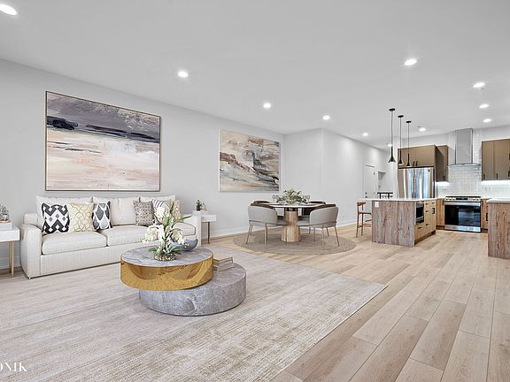 3rd image of 221 S Hamilton Ave #1S