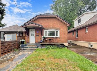 15 Victoria Ave E, Toronto, ON M9N 1E2