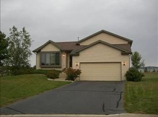 6 Autumn Jade Ct, Madison, WI 53719