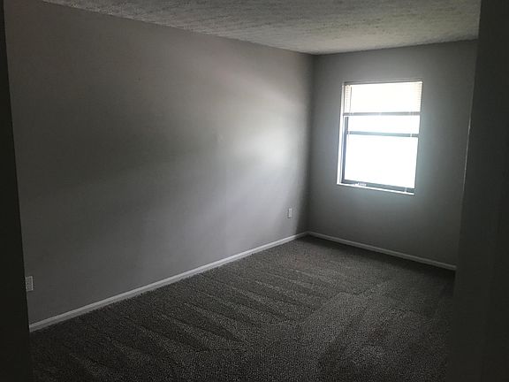 5th image of 4833 Briston Dr