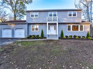5 Renier Ct, Middletown, NJ 07748