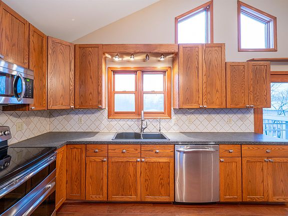 4th image of 350 W Chip Rd