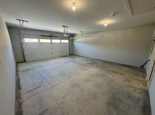 955 Winter Ridge Dr, Sidney, OH 45365