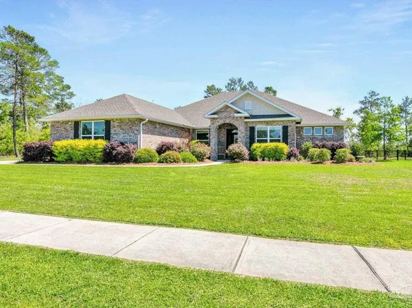487 Coastal Breeze Dr, Freeport, FL 32439