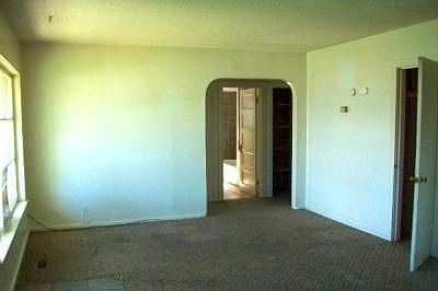 4th image of 309 E Main Ave