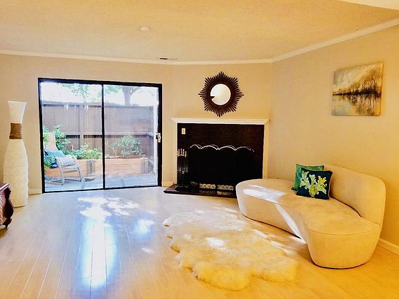 3rd image of 6327 Joaquin Murieta Ave APT B