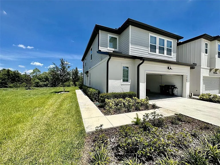 1707 Sanibel Dr — Photo 20