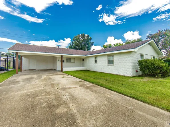 300 Douglas Dr, Houma, LA 70364