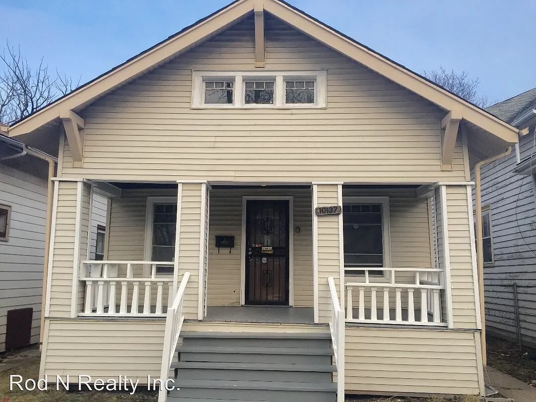 10137 S Wentworth Ave photo 1
