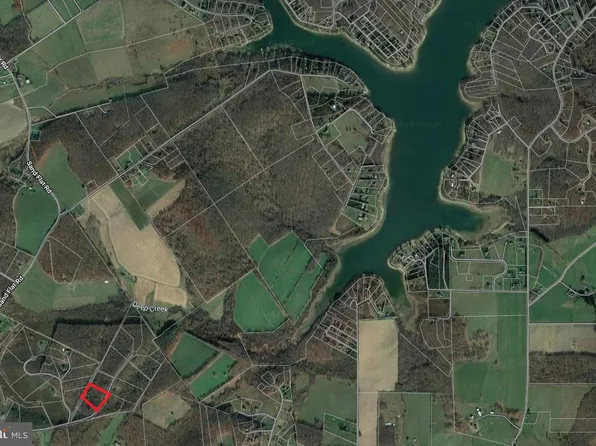 2 Hunters Ridge Dr, Oakland, MD 21550