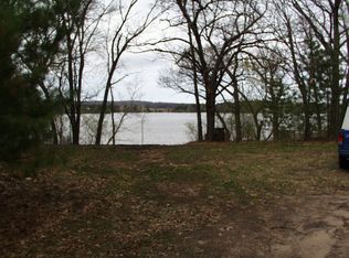 414 E Main St, Weyauwega, WI 54983