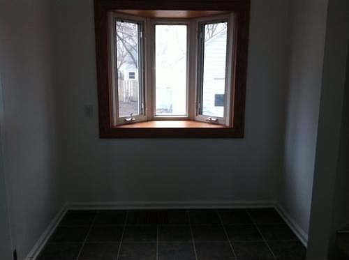 5th image of 3444 Buchanan Ave SW