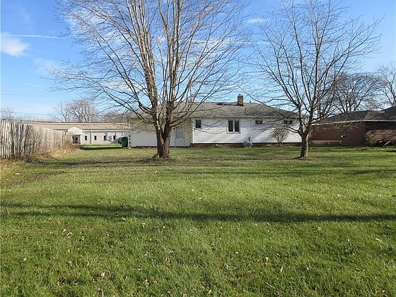 3rd image of 5084 Taylor Dr