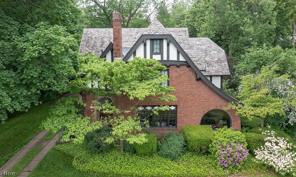 376 Merriman Rd, Akron, OH 44303 Zillow