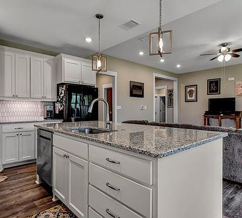 5th image of 500 Carneros Dr